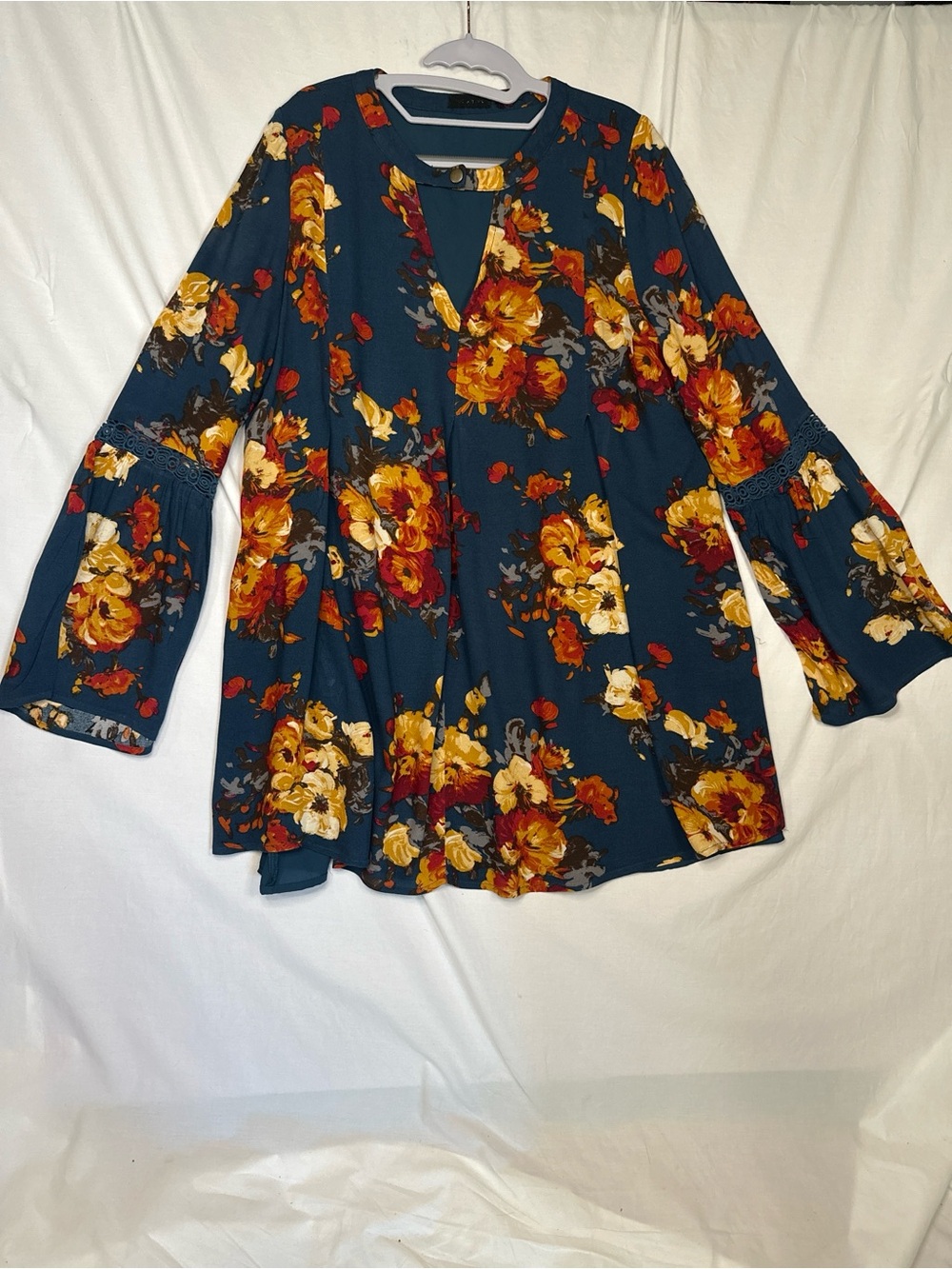 Floral Bell-Sleeve Tunic in Blue